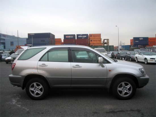 2000 Toyota Harrier Photos