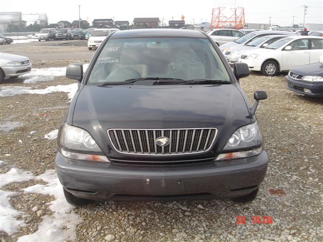 2000 Toyota Harrier Photos