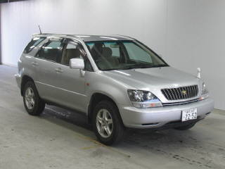 2000 Toyota Harrier Pics