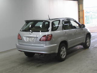 2000 Toyota Harrier Pictures