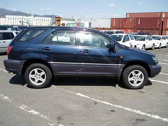 2000 Toyota Harrier Pics