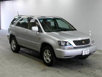 2000 Toyota Harrier Pictures