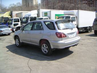 2000 Toyota Harrier Pictures