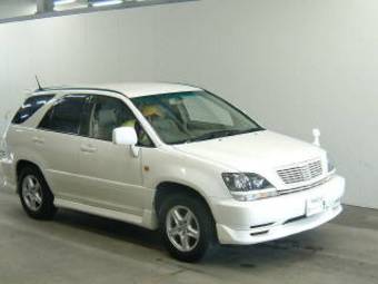 2000 Toyota Harrier Photos