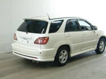2000 Toyota Harrier Pictures