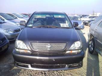 2000 Toyota Harrier Pictures