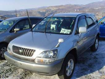 2000 Toyota Harrier Photos