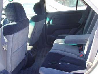 2000 Toyota Harrier Pics