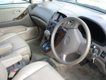 2000 Toyota Harrier Pictures