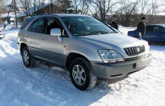 2000 Toyota Harrier