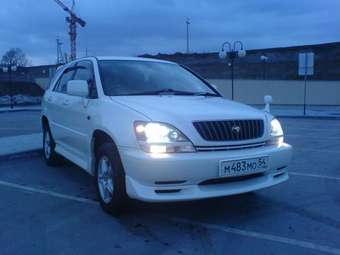 2000 Toyota Harrier Pictures