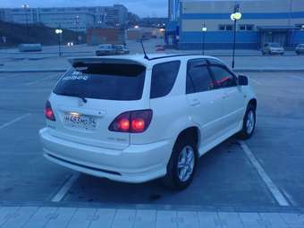 2000 Toyota Harrier Pictures
