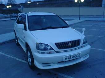 2000 Toyota Harrier Photos