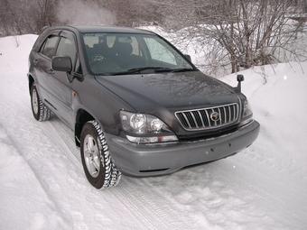 2001 Toyota Harrier