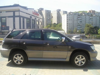 2001 Toyota Harrier