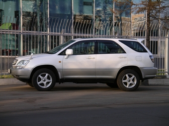 2001 Toyota Harrier