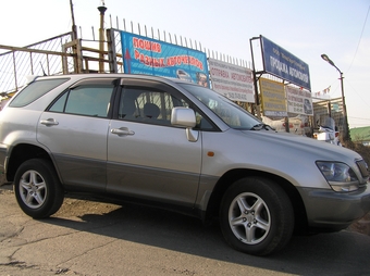 2001 Toyota Harrier