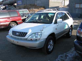 2001 Toyota Harrier