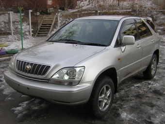 2001 Toyota Harrier