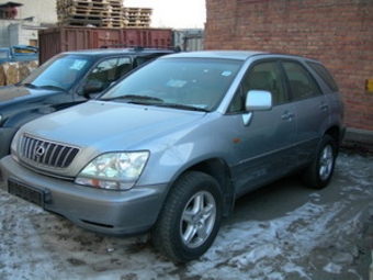 2001 Toyota Harrier