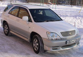 2001 Toyota Harrier