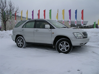 2001 Toyota Harrier