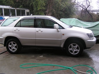 2001 Toyota Harrier