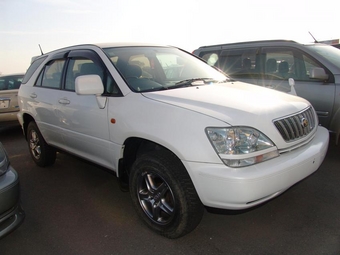 2001 Toyota Harrier