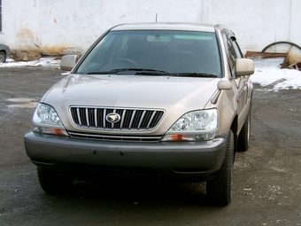 2001 Toyota Harrier