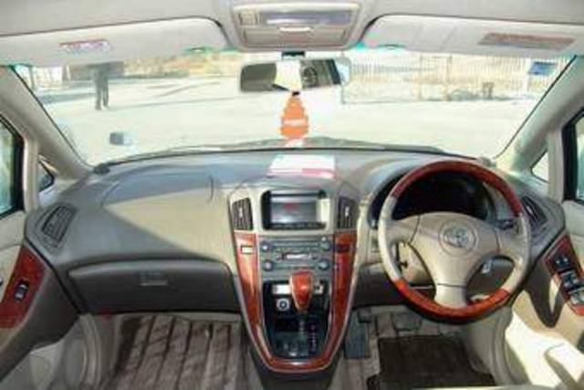 2001 Toyota Harrier