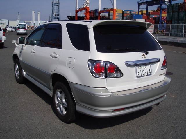 2001 Toyota Harrier