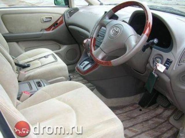 2001 Toyota Harrier