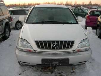 2001 Toyota Harrier