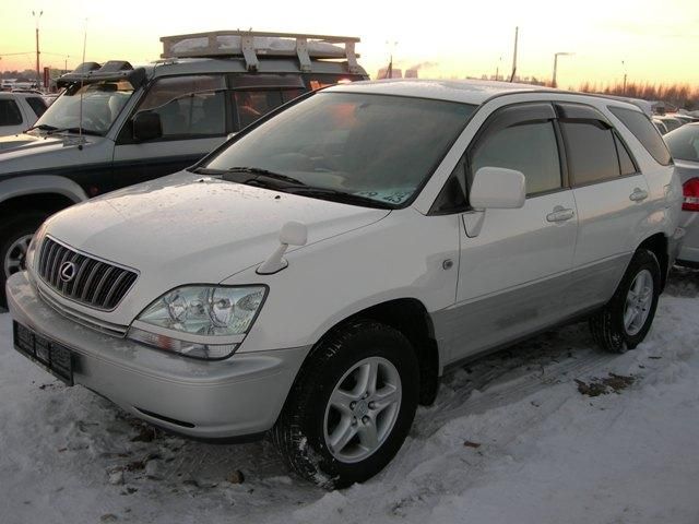 2001 Toyota Harrier