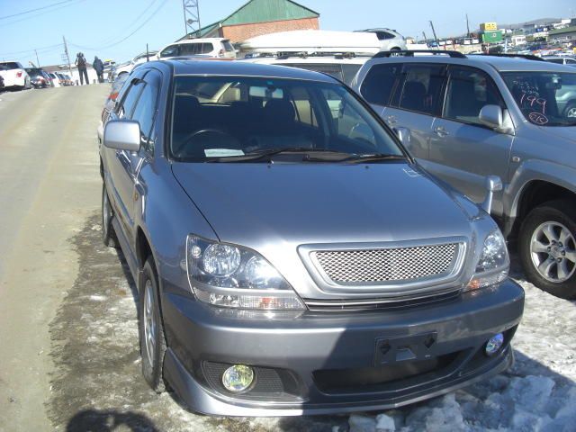 2001 Toyota Harrier