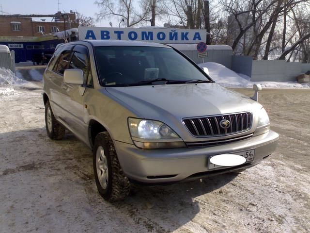 2001 Toyota Harrier