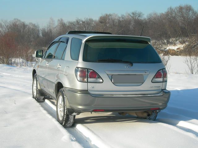 2001 Toyota Harrier