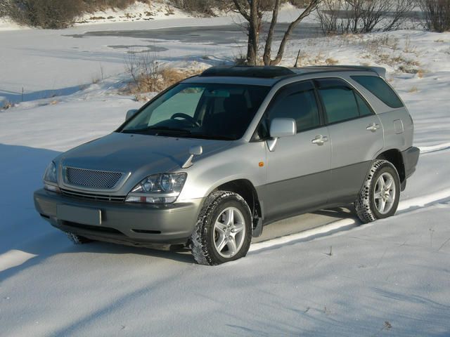 2001 Toyota Harrier