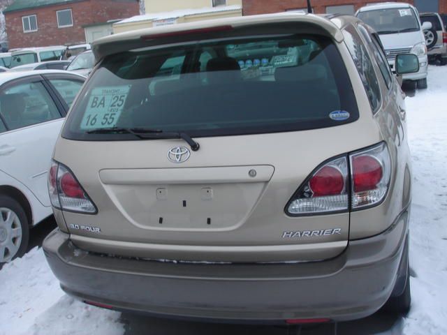 2001 Toyota Harrier