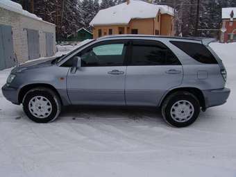 2001 Toyota Harrier