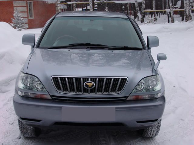 2001 Toyota Harrier