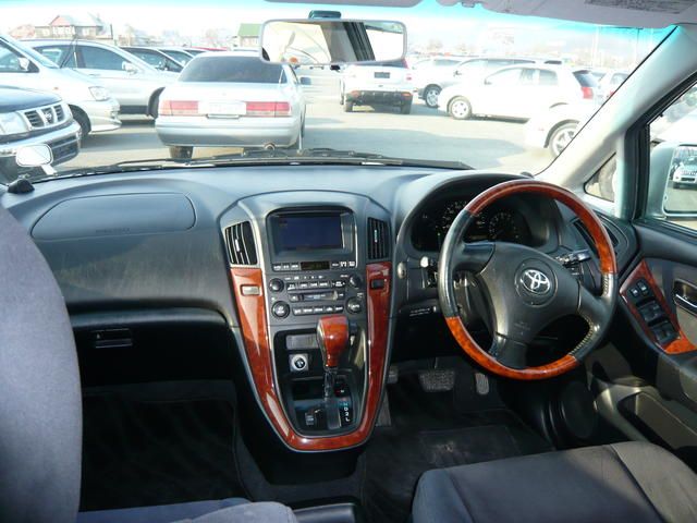2001 Toyota Harrier