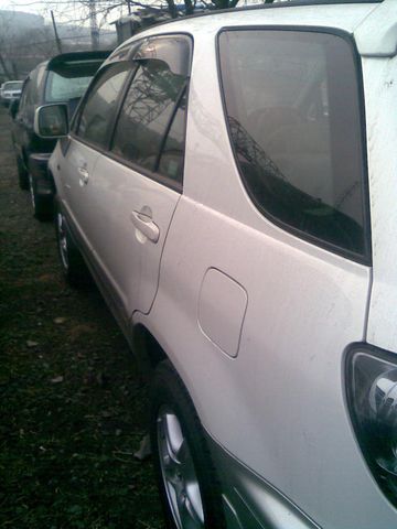 2001 Toyota Harrier