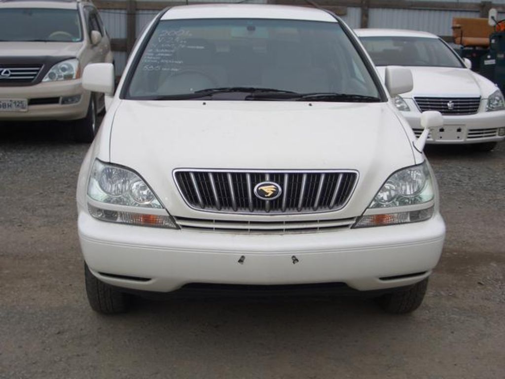 2001 Toyota Harrier