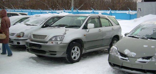 2001 Toyota Harrier