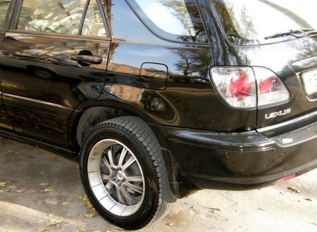 2001 Toyota Harrier