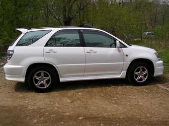 2001 Toyota Harrier