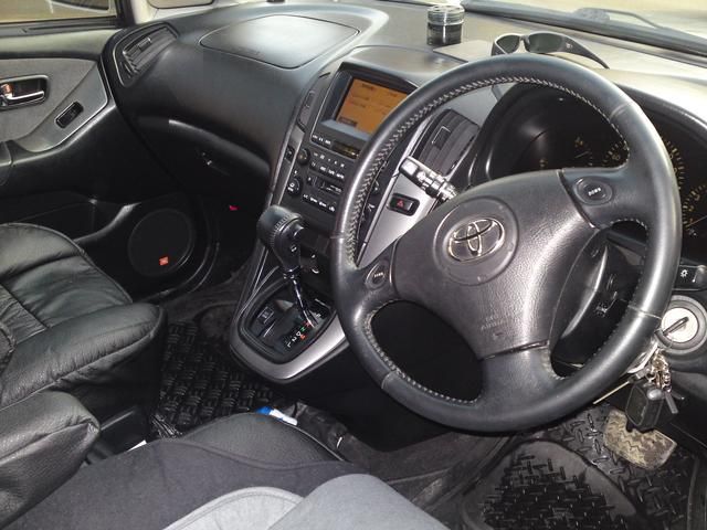 2001 Toyota Harrier