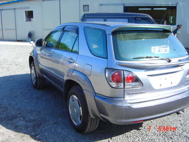 2001 Toyota Harrier Photos