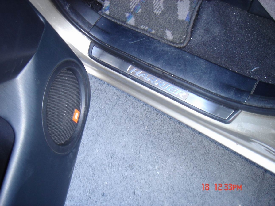 2001 Toyota Harrier Pics